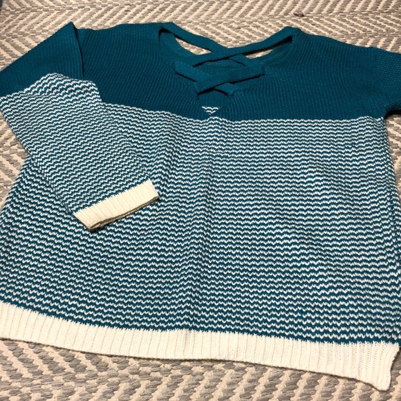 I LOVE gorgeous blue sweater - Picture 4 of 4